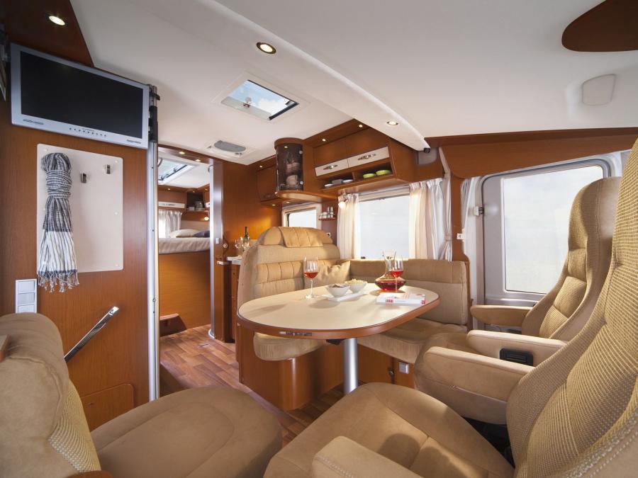 Интерьер Hymer B-Class 2011 года  (фото 18 из 30)